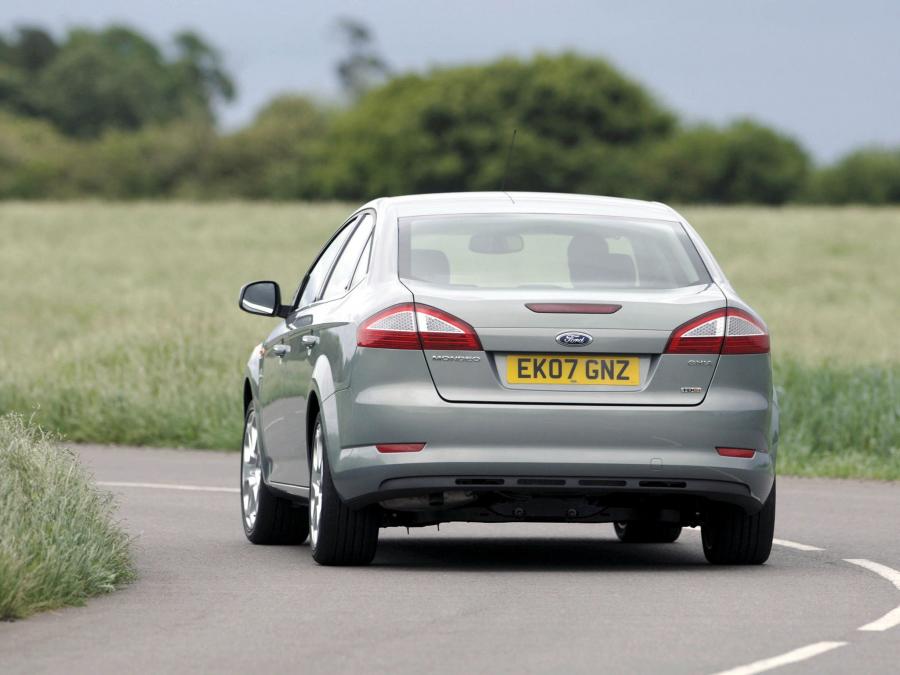  Ford Mondeo Sedan 2007 года  (UK) (фото 3 из 8)